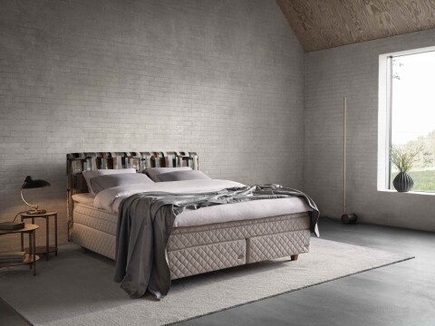 Duxiana bed
